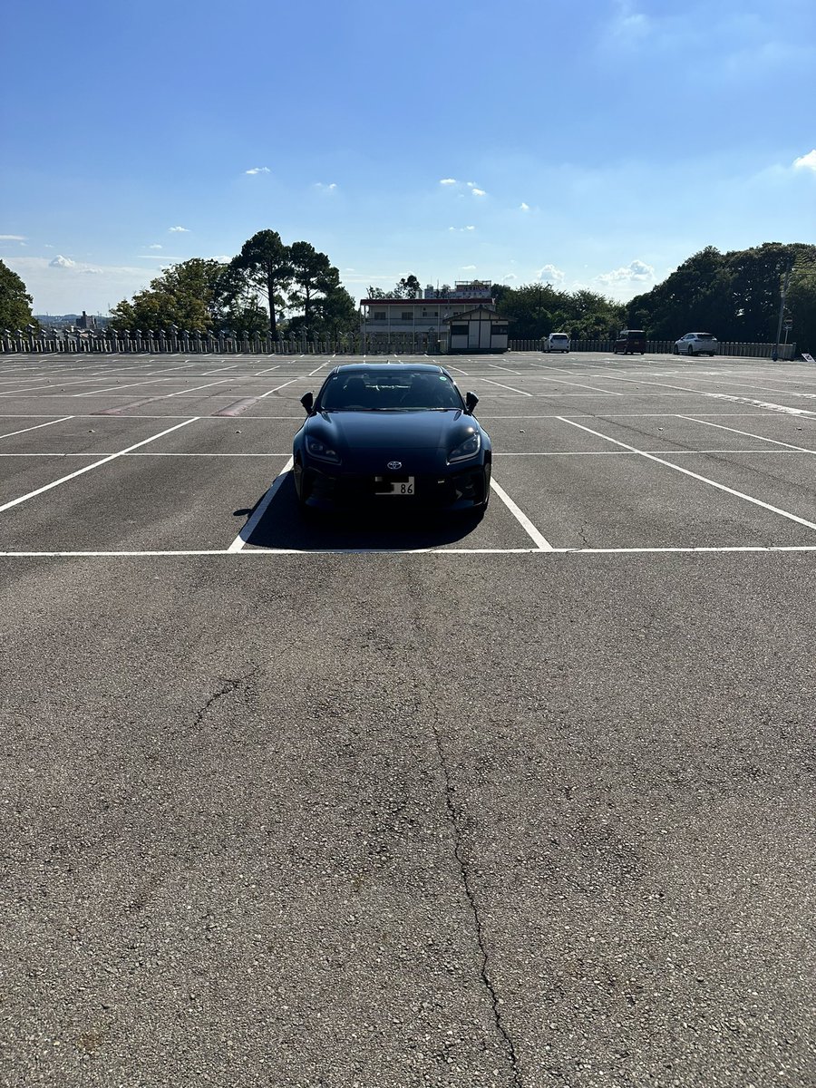 toshi_GR86's tweet photo. 10月10日
ついに納車しました！！
GR86 RZ ブレンボザックス付き
クリスタルブラックシリカ
MT車に慣れてないほぼ初心者ですが、
是非皆さん仲良くしてください✌️✌️

#GR86
 #ZN8
 #86
 #ZN6
 #Toyota 
 #BRZ
 #MT車
 #車好きと繋がりたい
 #86オーナーと繋がりたい
 #BRZオーナーと繋がりたい https://t.co/FXztuWI9Je