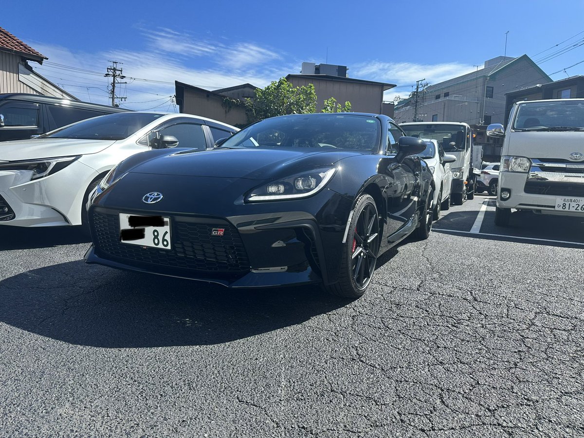 toshi_GR86's tweet photo. 10月10日
ついに納車しました！！
GR86 RZ ブレンボザックス付き
クリスタルブラックシリカ
MT車に慣れてないほぼ初心者ですが、
是非皆さん仲良くしてください✌️✌️

#GR86
 #ZN8
 #86
 #ZN6
 #Toyota 
 #BRZ
 #MT車
 #車好きと繋がりたい
 #86オーナーと繋がりたい
 #BRZオーナーと繋がりたい https://t.co/FXztuWI9Je