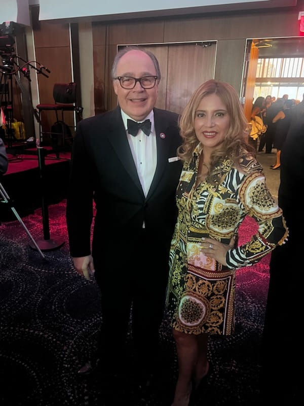 HudsonLatin's tweet photo. #USHCC45 | @JackiePuenteDC, Executive Director for External Affairs at @comcast Corporation, has been elected Chair of the Board of the @USHCC. At the @HudsonLatin, we congratulate Jackie because in this new position, she will continue to do great things for the #LatinoCommunity. https://t.co/GvOamjVz0m