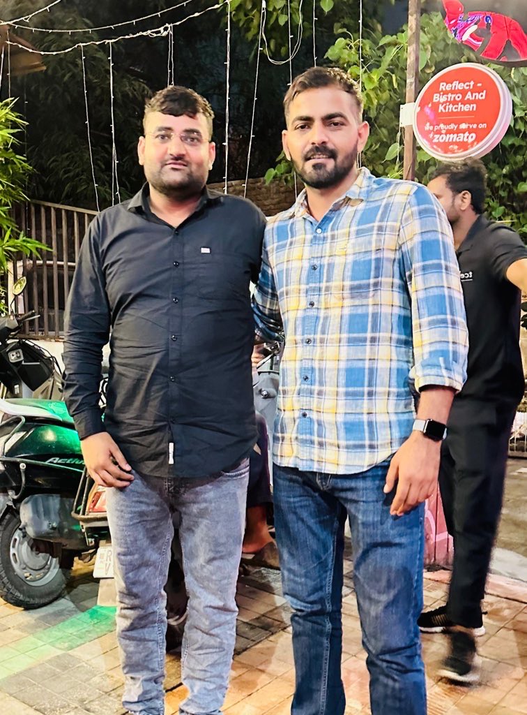 HANUMANKISAN's tweet image. दिल के शानदार व्यक्तित्व के धनी और भाईचारे से भरे हुएँ भाई@mukeshkarwa97 जी को जन्मदिन की बहुत बहुत हार्दिक शुभकामनाएं 💞🎉 
तेजाजी महाराज का आशीर्वाद आप पर सदा बना रहे 🫂!!
#हनुमान_किसान 
#filephoto
⁦@NFUofficial1⁩