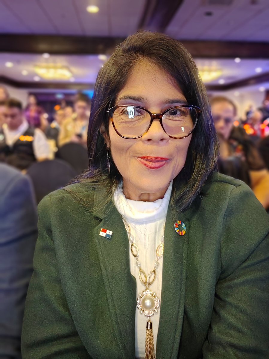 Estoy complacida de aportar en el VII Foro Consultivo de PRGir organizada por @cepredenac. Como #mujer siendo una de las líderes trabajando la Gestión de Riesgos Comunitaria, desde sector empresarial y parte de equipo de país compuesto por la Academia, Comunidad y Sector Privado.