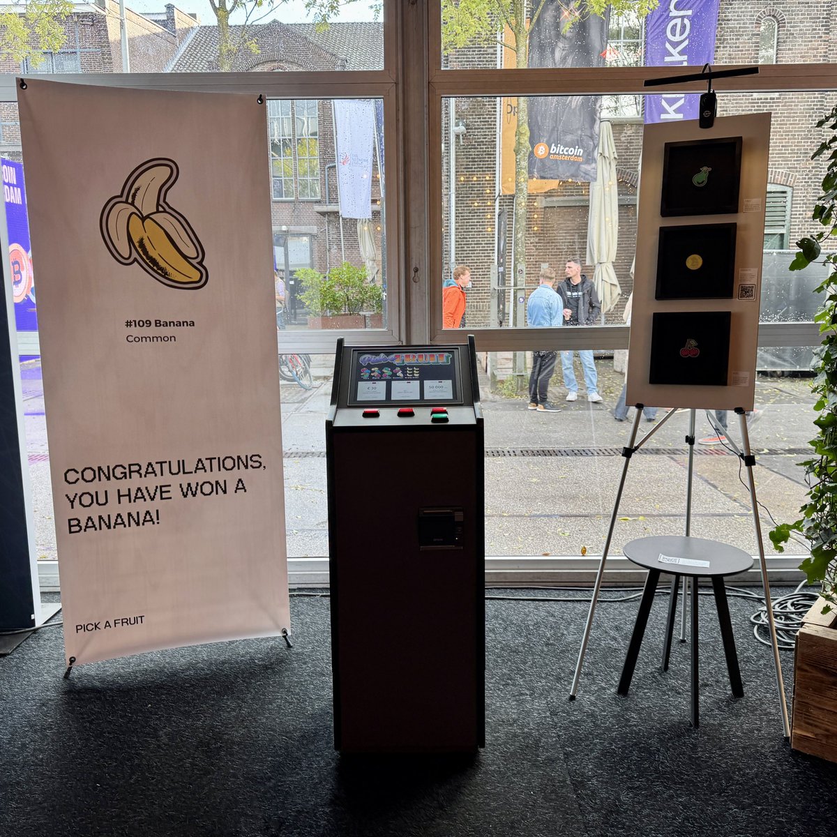 mazedeboer's tweet photo. Pick a Fruit at Bitcoin Amsterdam https://t.co/l5lDC8hoFM