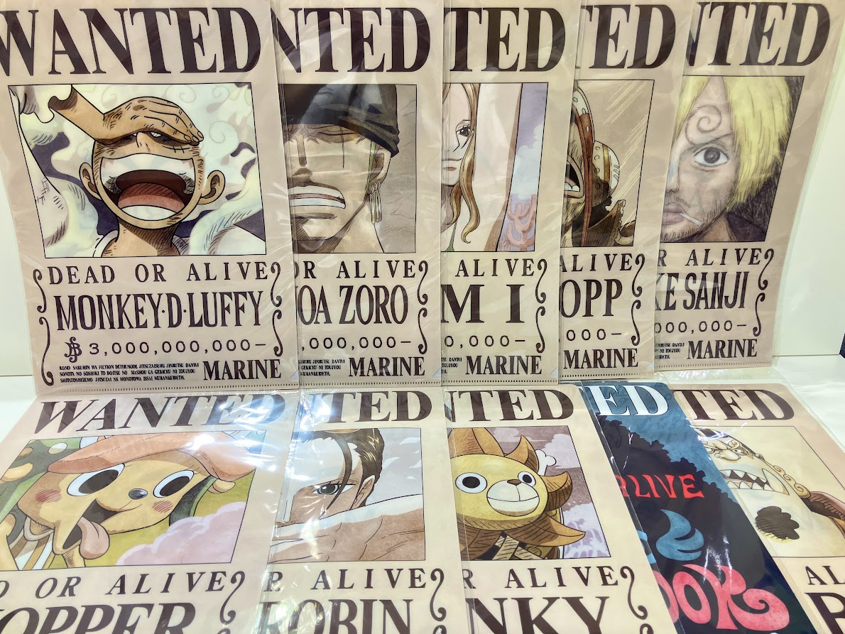 ワンピース　麦わらストア限定クリアファイル ワンピース】麦わらストア in バンダイナムコ Cross Store クリア