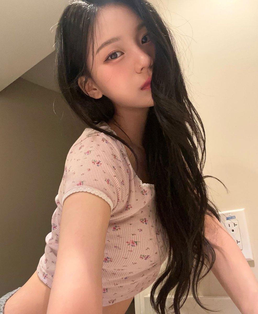 lvusmuch's tweet photo. BJIRR INI SIAPA TARGET PASARNYA 😧⁉️⁉️ https://t.co/UEHGKHR75y