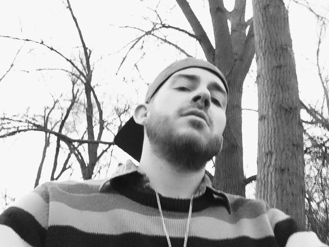 Do you ever see a pic of yourself and think, where the hell did that sweater go?