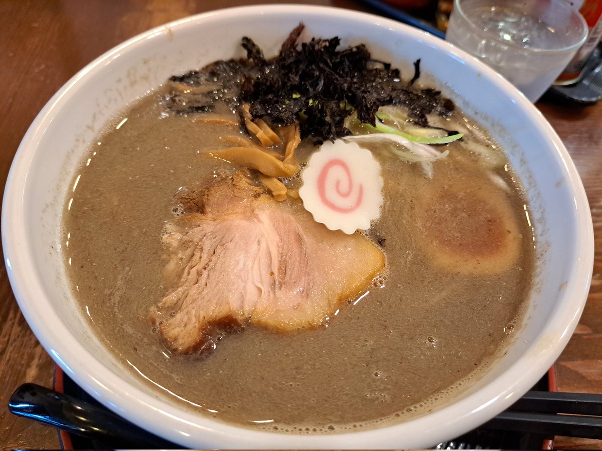 haru3sp's tweet photo. 10月限定の煮干そば！
美味しく食べられる自分に感謝✨
明日はどこかの味噌ラーメンを食べに行くー！ https://t.co/x4odmwvC4l