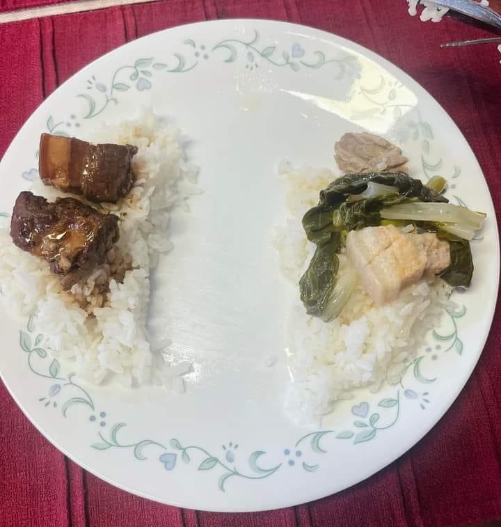 kblstgn's tweet photo. pov: pareho mong gusto yung ulam https://t.co/kafoDHzj9V