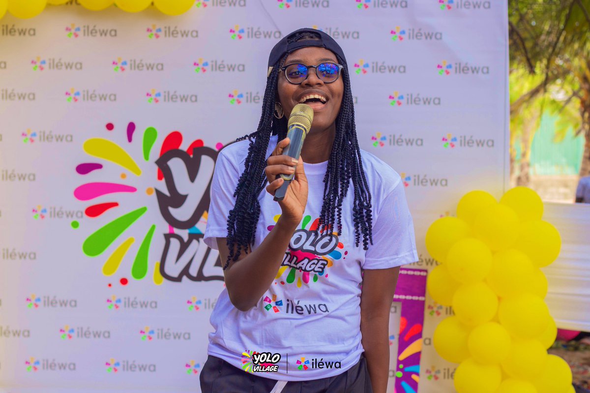 Synnova11's tweet photo. J'ai eu le plaisir d'animer le #VillageYolo organisé par @ilewabj !  Une journée divertissante riche en échanges sur la santé sexuelle et reproductive. 
Merci aux participants. Merci à toute l'équipe🥰
#YoloVillage #SantéSexuelle #iléwa #Animatrice #Synnova https://t.co/IL6ZD9JXl8