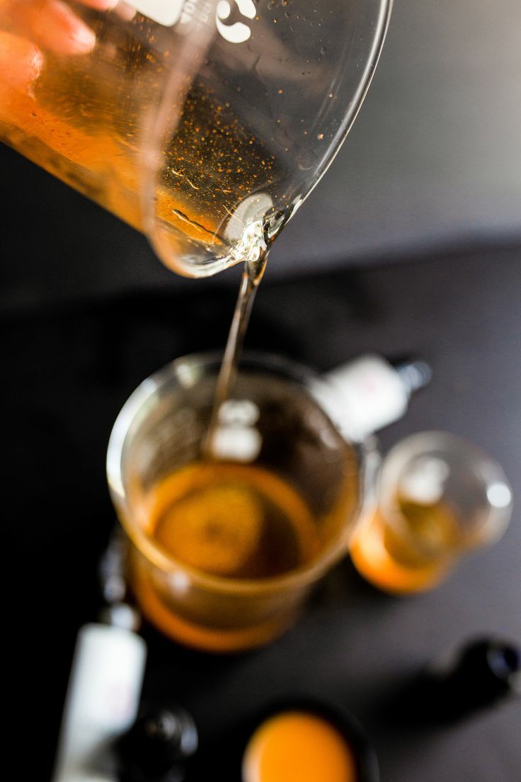 البعض يشوف العطور فن والبعض يعتبره علم 
من وجهة نظري الإثنين مع بعض علم وفن 🌷
.
#رابطة_عشاق_العطور