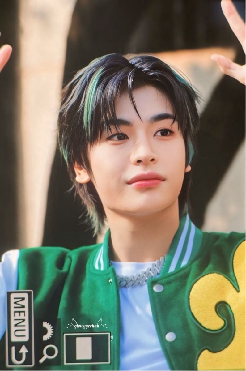 241010 커피차 이벤트 pre. ⟡˙⋆ 💚🍀

#싸이커스 #xikers #예찬 #YECHAN