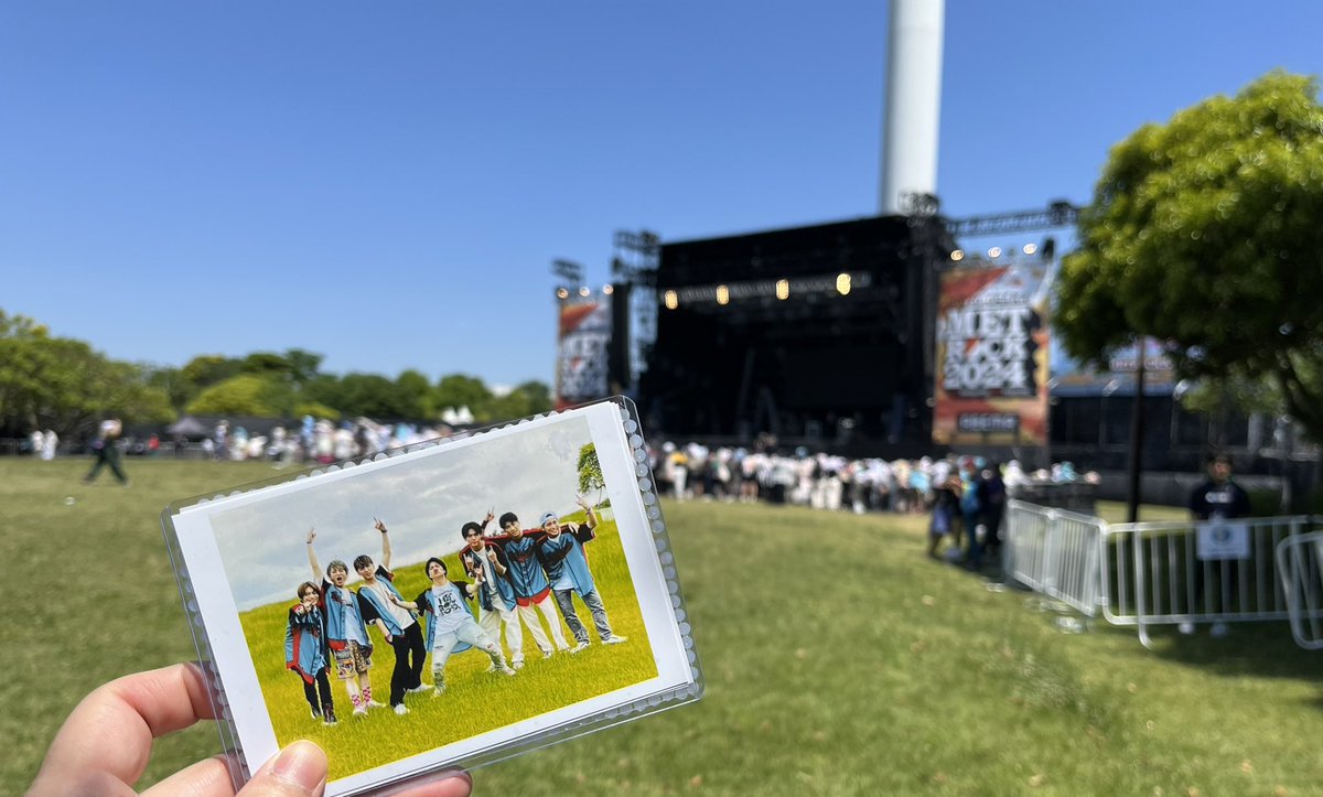 W90992545's tweet photo. 10th Anniversary year 
なのであらためて自己紹介？

かけもちあり
私は💛息子は💚❤️で推してます^ ^
アラカンのジャスミン

反応はにぶいかも😅
よろしくお願いします https://t.co/xZKOHBbBIc
