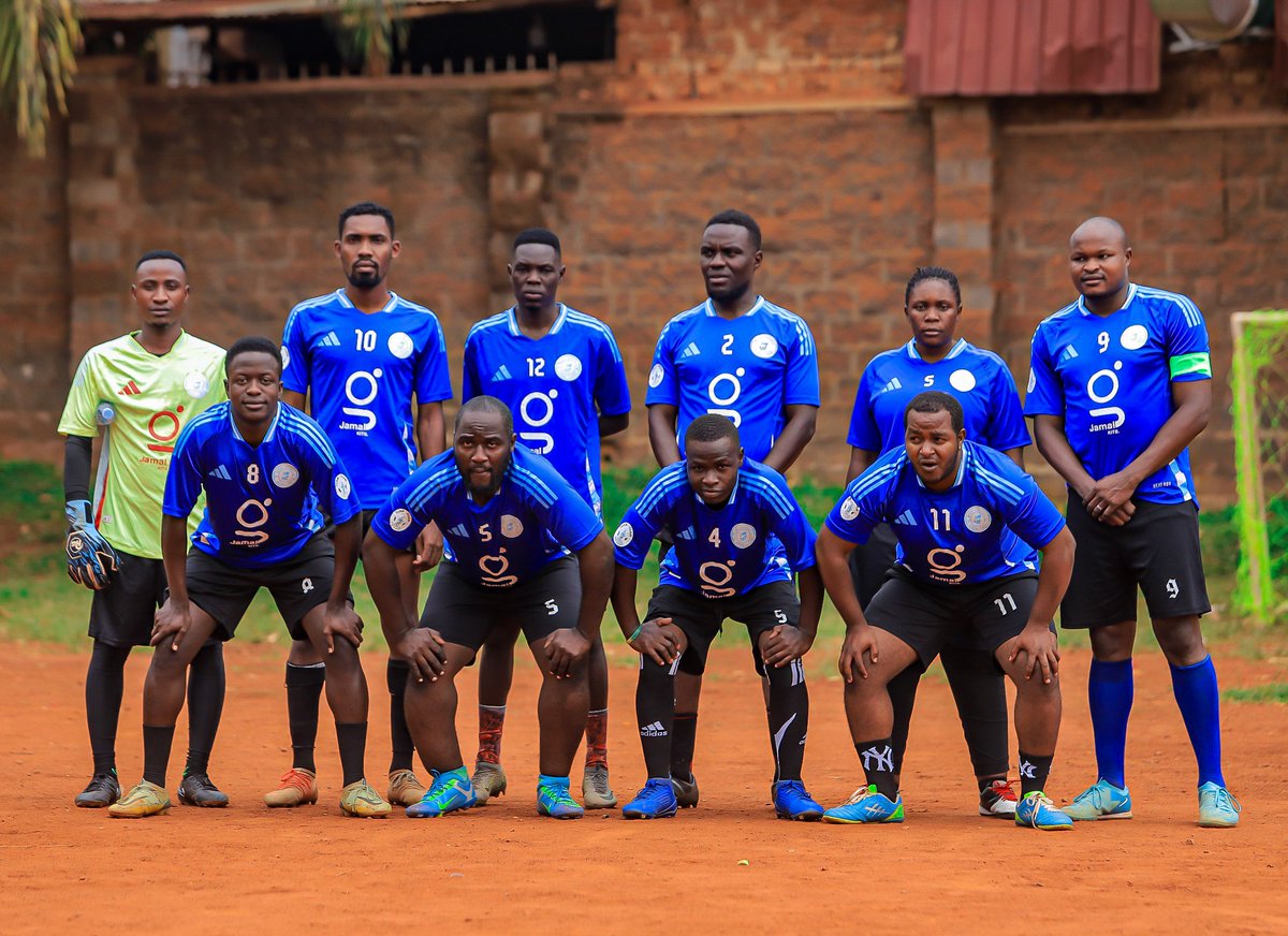 Blue Angels F. C tweet media