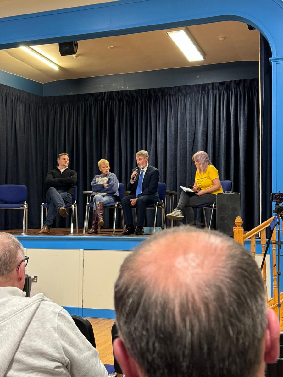 Packed hall in Maghery Community Hall to discuss the consultation on the proposed new public health bill and the real dangers to health, accountability, democracy and our freedoms contained within it. Thank you to the organisers for the invite, glad I could make it.