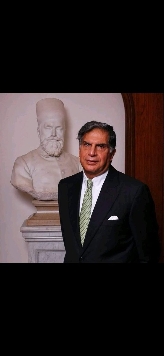 Curiousrishii's tweet photo. उन्हें कोई क्या भारत रत्न देगा जो खुद भारत के रत्न थ 💎💎 ओम शांति 💔

#BharatRatna #RatanTata https://t.co/wbyOiv1nqL