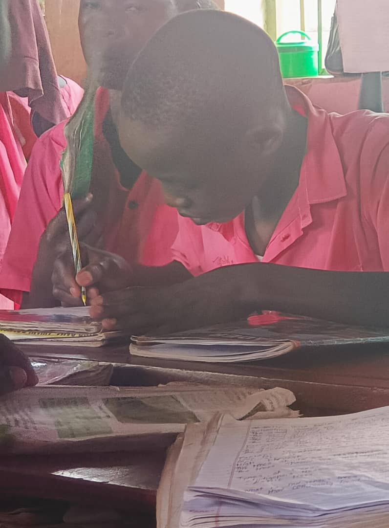 KisoInvestments's tweet photo. We are now here to support the vulnerables to attain education,youth empowerment as well we help in community development Lets fundraise for a better school.@KagutaMuseveni @MrBeast @gatesfoundation @ObamaFoundation @unfoundation @MotherJones @VP @GlobalCitizenFo @BillGates https://t.co/QK41usytAJ