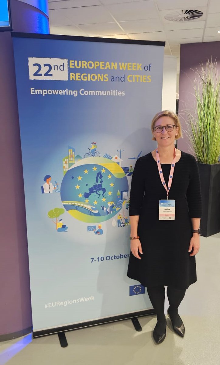 European Research Council (ERC) (@erc_research) on Twitter photo 🌿 @TuuliToivonen discusses how greenery in everyday travel environments impacts #wellbeing and offers solutions to promote fairness & equity.
More on her session at #EURegionsWeek 👉 europa.eu/!DhDK8R
#FrontierResearch #GreenTravel #UrbanGreenspaces #SustainableCities 🌿 @TuuliToivonen discusses how greenery in everyday travel environments impacts #wellbeing and offers solutions to promote fairness & equity.
More on her session at #EURegionsWeek 👉 europa.eu/!DhDK8R
#FrontierResearch #GreenTravel #UrbanGreenspaces #SustainableCities
