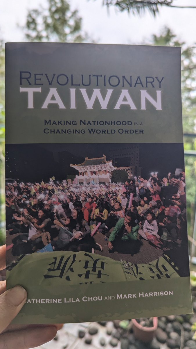 iirowen's tweet photo. Perfect National Day reading , this sparkling new book by @catielila and @mhar4 https://t.co/zPfJqwDRFO