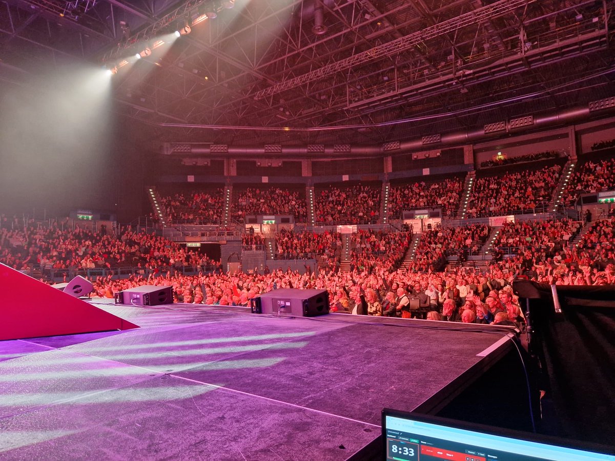 Thanks to the thousands who came to hear me and @rorystewartuk talk politics in Brum. Especially the school trips! New ⁦<a href="/RestIsPolitics/">The Rest Is Politics</a>⁩ out now. Are the Tories dead or sleeping? Oracy. Proportionality in war. What makes a good civil servant and more alastaircampbell.org/2024/10/325-qu…
