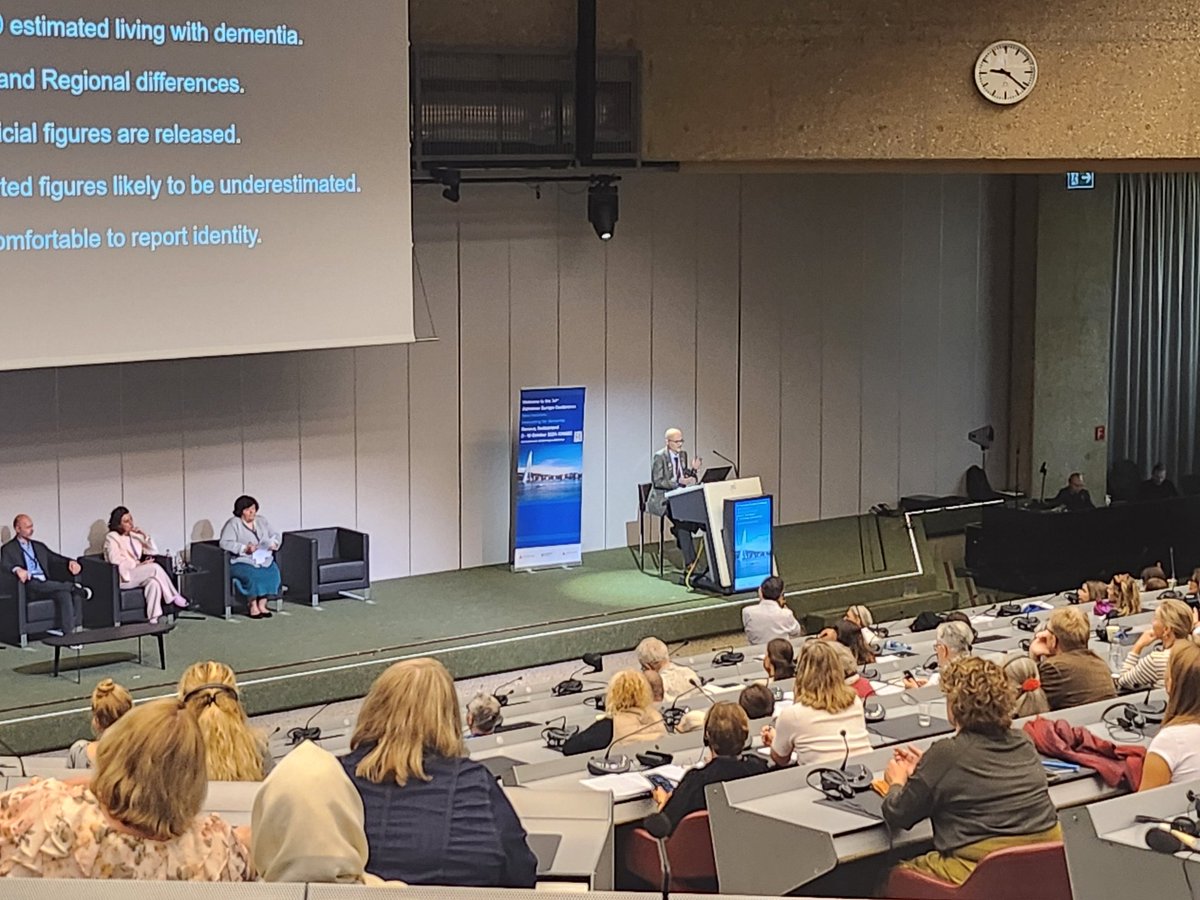 John Bond <a href="/9th_Dr/">John Angel Bond (He/Him) 🏳️‍🌈🏴󠁧󠁢󠁷󠁬󠁳󠁿</a> takes to the stage at #34AEC Queering up dementia