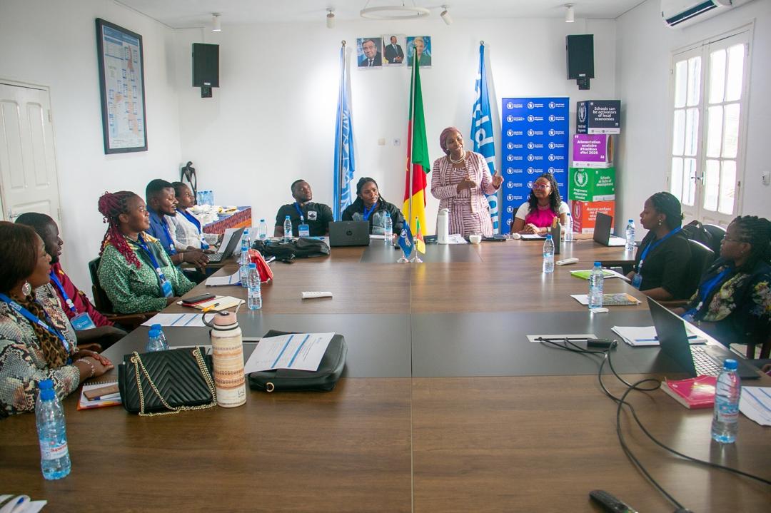 WFP_Cameroon's tweet photo. #Cameroon 🇨🇲
During breaking sessions, participants are equipped with skills &amp; knowledge to prevent, identify and provide support to victims of Sexual Exploitation &amp; Abuse. Together we are committed to #SavingLives and
#ChangingLives https://t.co/i3uQcN903g