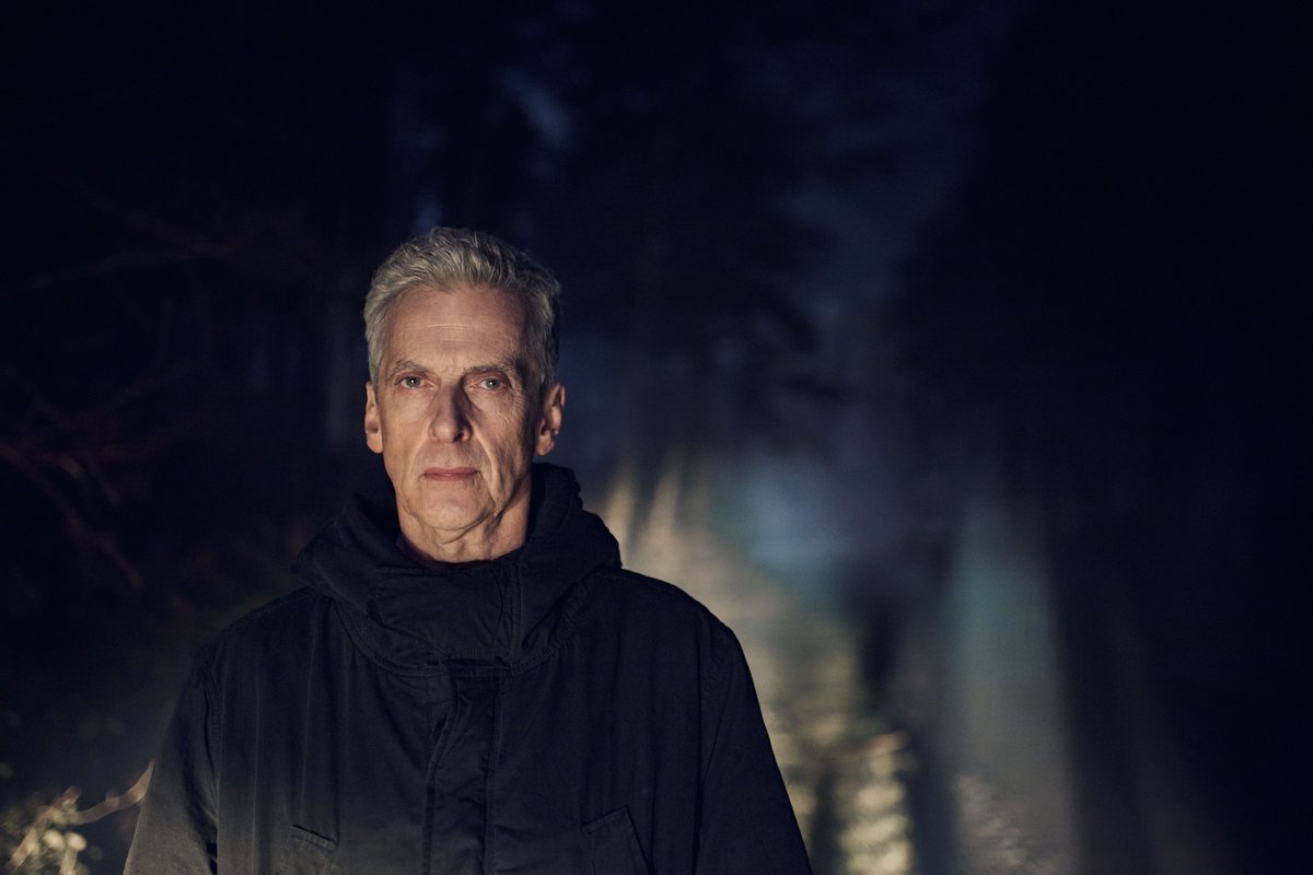 Interview with #PeterCapaldi for #TheDevilsHour 👿⌛️ plus two HD pics of him out and about. In Season 2, you will see more of #GideonShepherd outside instead of stuck in one room. That's good for us but bad for him since that will make him more vulnerable. whattowatch.com/watching-guide…