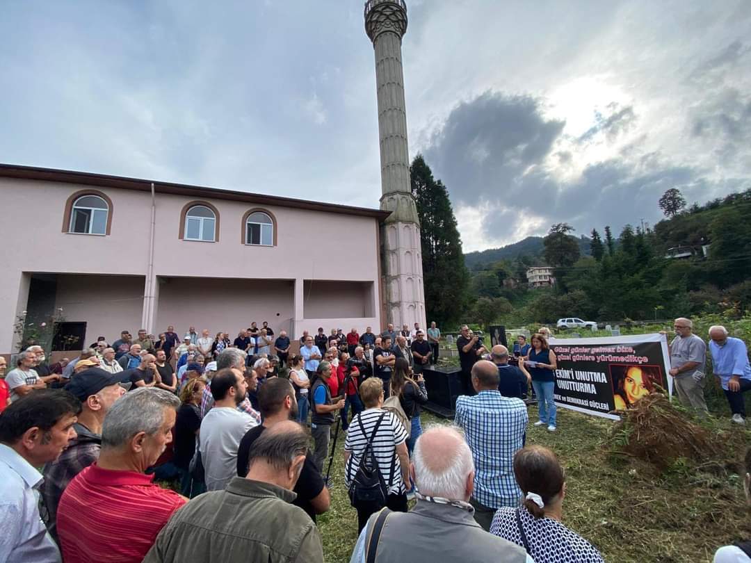 10 ekim'i unutmadık unutmayacağız