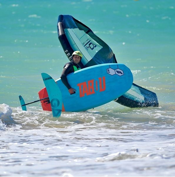 OutTarifa's tweet photo. Momentos para aprender un deporte nuevo de la mano de nuestros expertos monitores del Spin out.
.
📷📷📷
Moments to learn a new sport from our expert Spin out instructors.
.
.
https://t.co/msa9P4gIEa https://t.co/qTybZOsDzr
