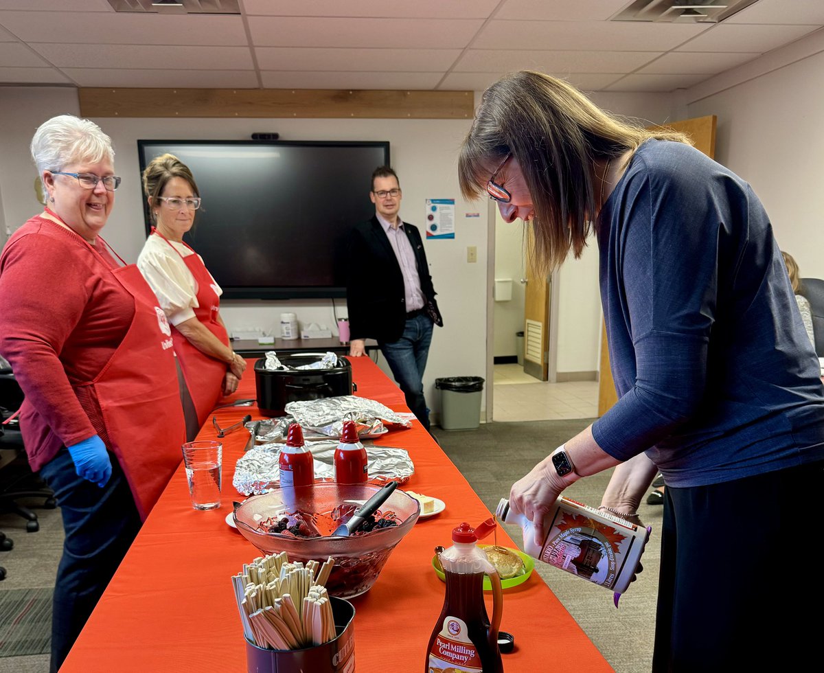 Our Annual United Way Campaign Pancake Breakfast has commenced! A perfect way to start a chilly day. Thanks to our senior team for an early start and for United Way KFL&amp;A for serving pancakes! <a href="/unitedwaykfla/">United Way KFL&A</a> <a href="/unitedwayhpe/">United Way HPE</a>
