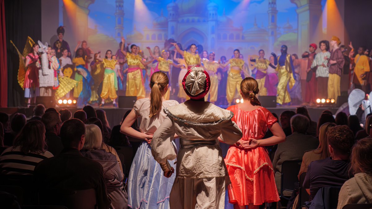 HCScot_Music's tweet photo. Come and experience the magical world of Agrabah at Hamilton College this week. Final performance tonight.  #hamiltonconfidence #seniormusicalproduction #AladdinJR https://t.co/JtEcvXTgyJ