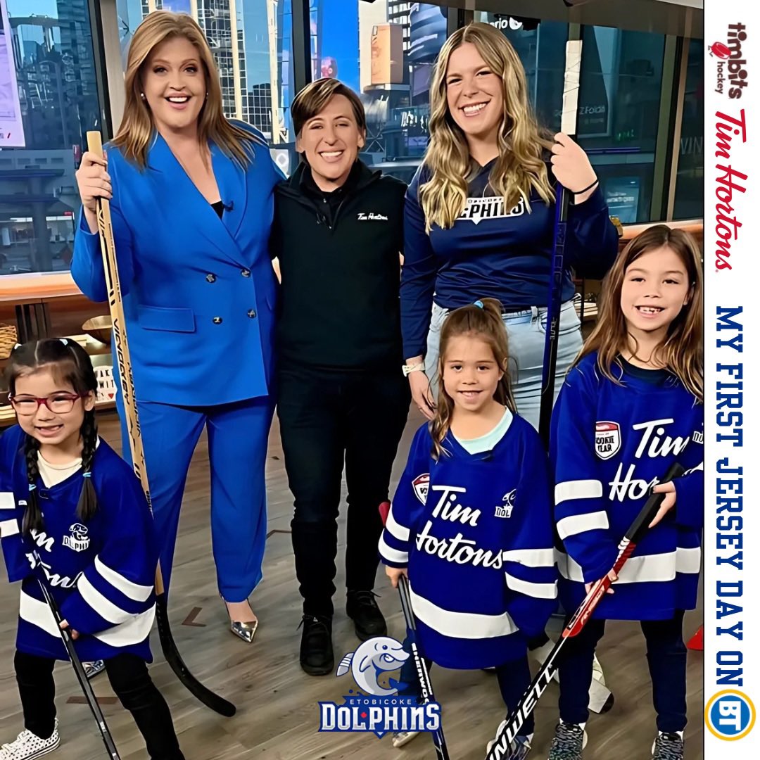 EtobDolphins's tweet photo. Some of our U7 Dolphins, along with Coach Molly McAskill and Tims restaurant owner Jess Bowman, joined Meredith Shaw on @breakfasttv  to chat about the significance of My First Jersey Day!

#MyFirstJersey #bleedblue
#etobicokedolphins #etobicokedolphinshockey #owha https://t.co/t3sayQTLE2