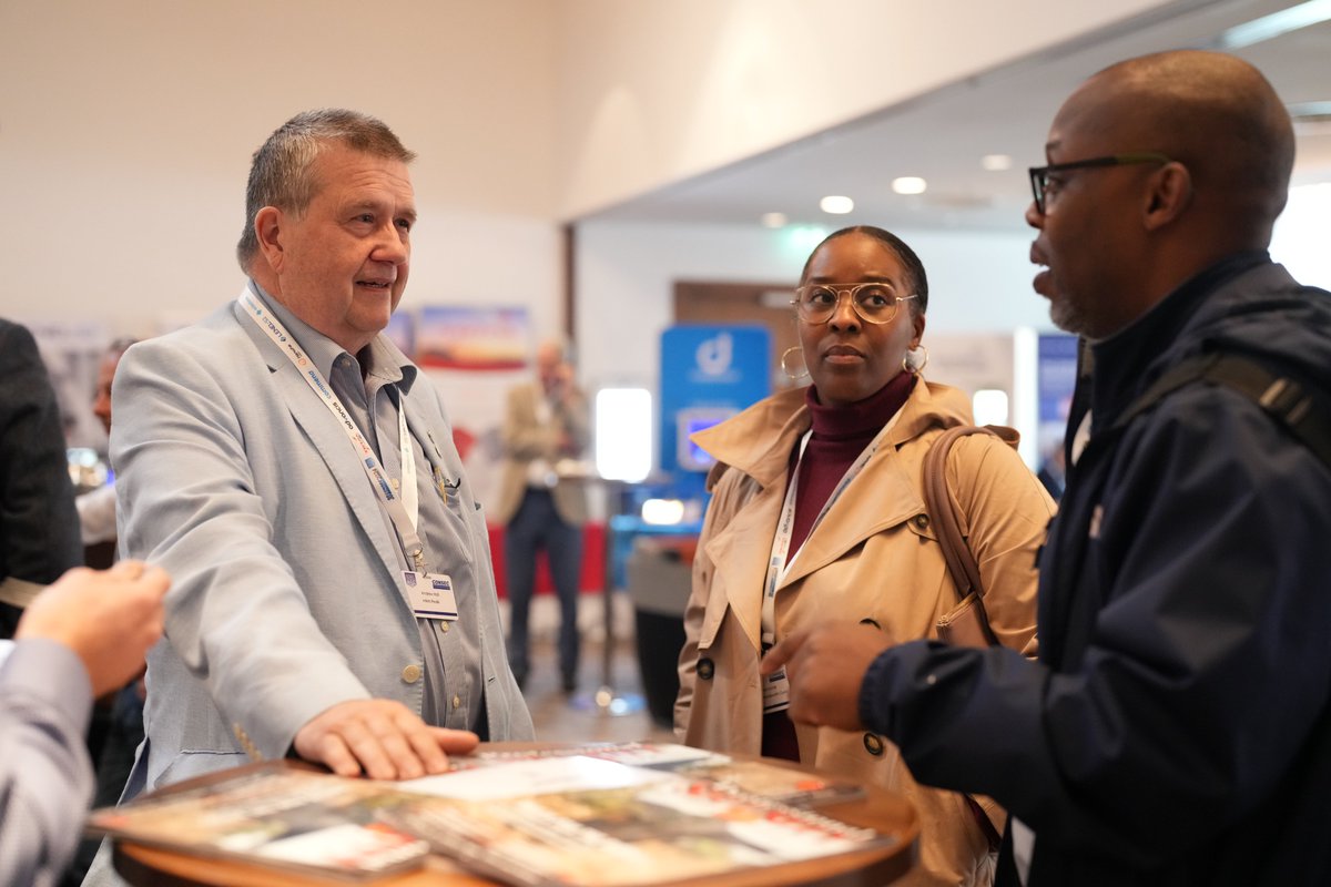 assocsecurity's tweet image. Now is the time to connect with our incredible exhibitors and sponsors and look at the latest developments in the sector.

Learning, networking, and catching up with colleagues – all over lunch.

#CONSEC #CONSEC2024 #30thCONSEC #ASCAnnualEvent #SupplyChain #Security