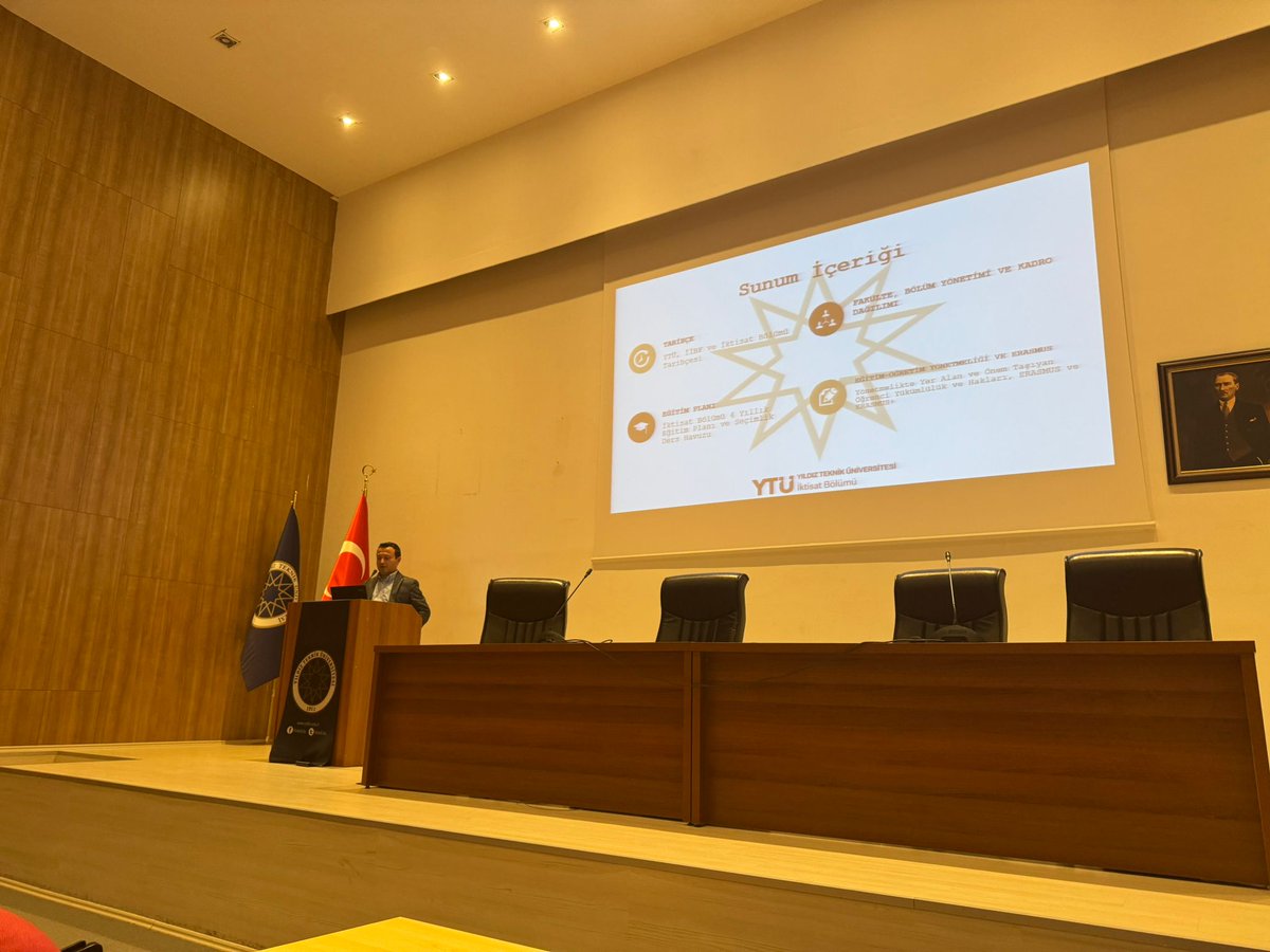 Gerçekleştirdiğimiz oryantasyon toplantısında bölümümüze yeni katılan öğrencilerle bir araya geldik.