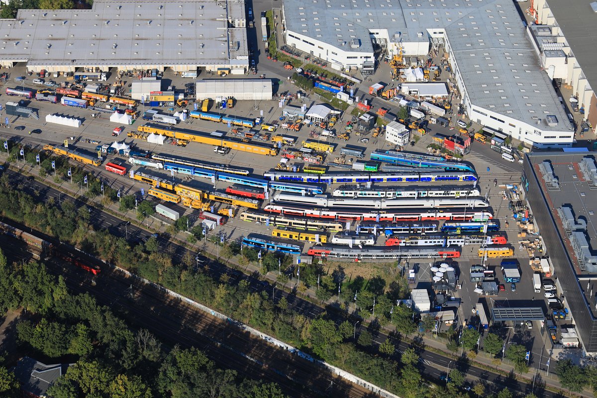 InnoTrans (@innotrans) on Twitter photo Best of flying high! Experience InnoTrans from above with its impressive Outdoor Display. The site is so large, the Berlin Olympic Stadium could fit five times into the Exhibition Grounds of <a href="/MesseBerlin/">Messe Berlin</a>! Enjoy our top aerial view from #InnoTrans2024! Best of flying high! Experience InnoTrans from above with its impressive Outdoor Display. The site is so large, the Berlin Olympic Stadium could fit five times into the Exhibition Grounds of <a href="/MesseBerlin/">Messe Berlin</a>! Enjoy our top aerial view from #InnoTrans2024!