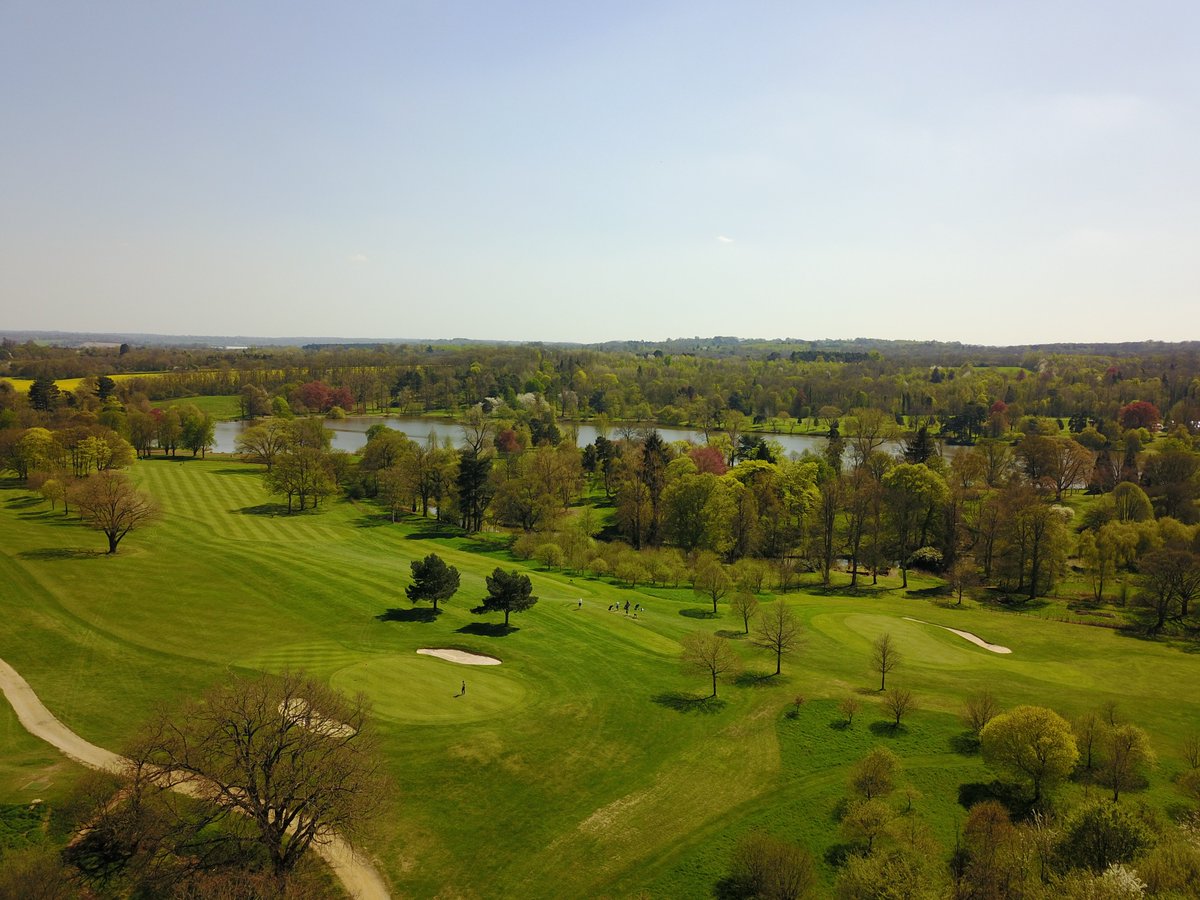 This #WorldMentalHealthDay, we’re focusing on the importance of mental wellbeing at Hever Castle Golf Club.

🏌️‍♂️ Golf helps recharge and relieve stress
🏞️ Our offices provide a calm, inspiring workspace
🤝 Proud to support Mental Health Resource this year

bit.ly/GCmentalhealth…