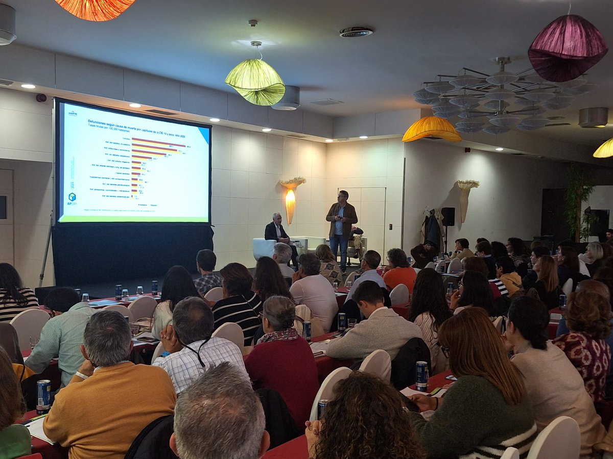 💡Ponencia #APDAYsemFYC Nuevos retos en la enfermedad cardiovascular 🫀 

Descubre por qué el riesgo cardiovascular NO es solo cosa de hombres

➡️ Con Ángel Matía Cubillo y Luis Fransi Galiana

#AtenciónPrimaria 
#SaludCardiovascular
#AtenciónPrimaria