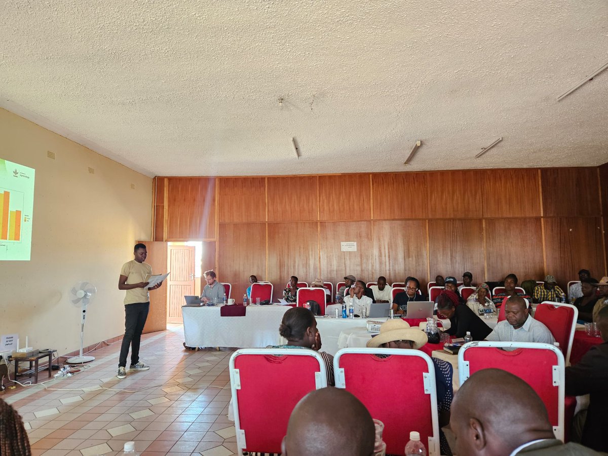 CraigMuraz's tweet image. The indicators were incorporated in the HOLPA survey which was conducted last year. Communities also learned how the results shape our co-designed Transition Pathways (#TPWs) towards agroecology for sustainable farming. 
#AgroecologyInitiative #OneCGIAR #LISP #HOLPA