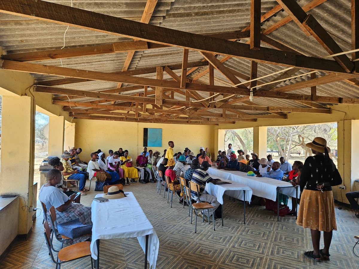 CraigMuraz's tweet image. The indicators were incorporated in the HOLPA survey which was conducted last year. Communities also learned how the results shape our co-designed Transition Pathways (#TPWs) towards agroecology for sustainable farming. 
#AgroecologyInitiative #OneCGIAR #LISP #HOLPA