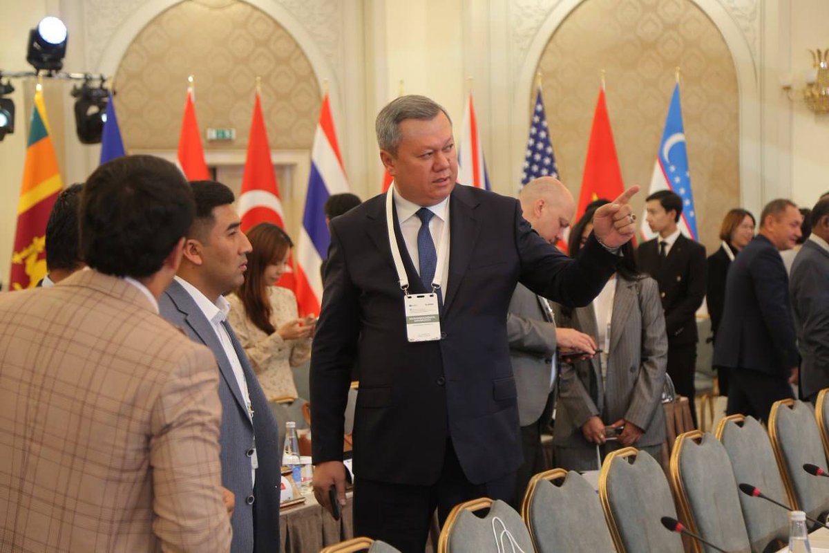 ALFRAGANUSLIVE's tweet photo. 1-KUN   |  UNESCO

(10 - oktyabr, payshanba
International Hotel Toshkent)

10-TA'LIMDA TADBIRKORLIK UNESCO-APEID xalqaro konferensiyasi jarayonlaridan foto lavhalar https://t.co/3C7XKo75I4