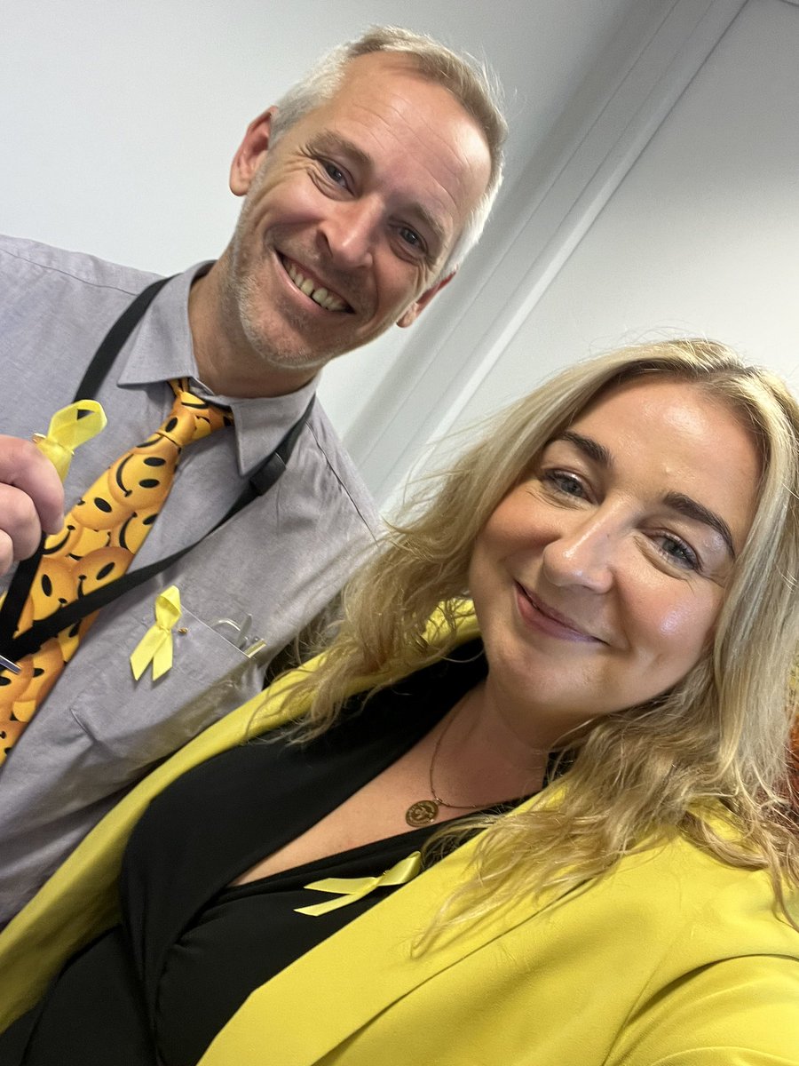 MrsBradleyDHT (@p_t_bradley) on Twitter photo Supporting World Mental Health Day today with Young Minds #WearYellow campaign. Mental health matters, and we need to talk about it ๐#WorldMentalHealthDay #EDCHWB <a href="/KHSPupilSupport/">KHS Pupil Support</a> Supporting World Mental Health Day today with Young Minds #WearYellow campaign. Mental health matters, and we need to talk about it ๐#WorldMentalHealthDay #EDCHWB <a href="/KHSPupilSupport/">KHS Pupil Support</a>