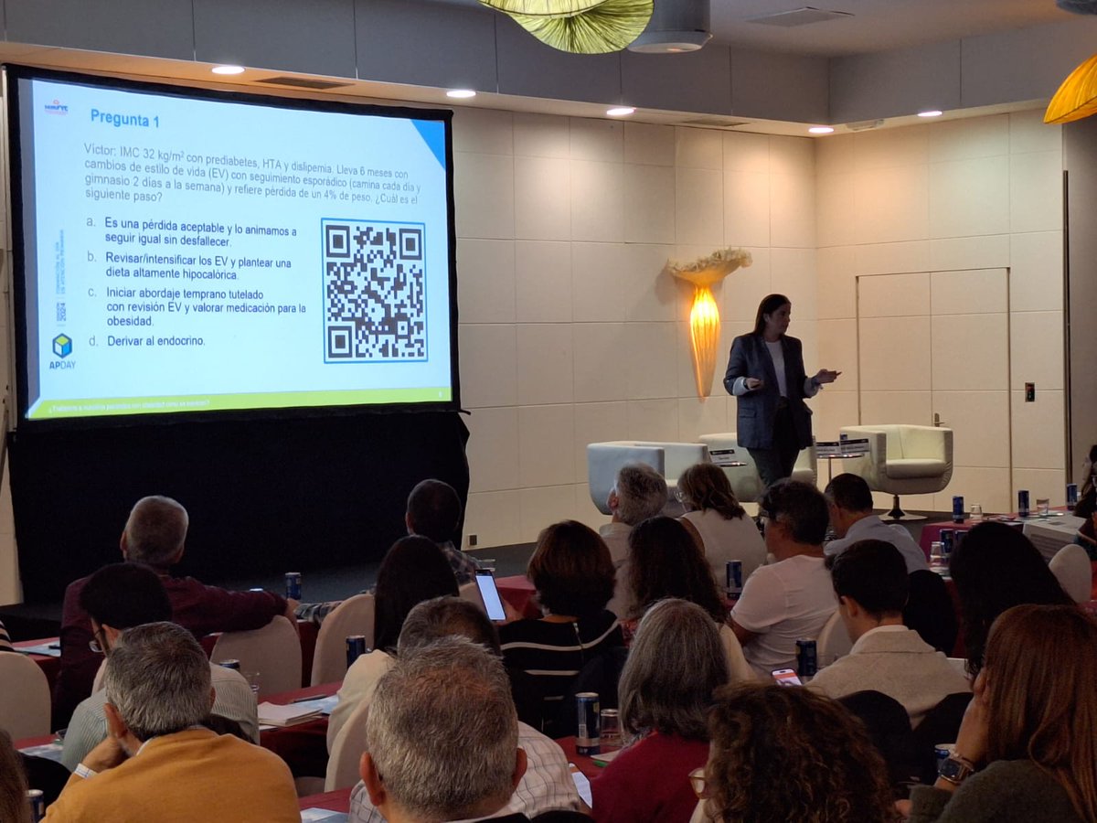 🗣️Clara Guede nos explica las novedades en el abordaje de los pacientes con #obesidad, glucemia alterada o #diabetes en la consulta 

💡"es mucho más que un problema de peso"

#APDAYsemFYC
#AtenciónPrimaria
<a href="/Agamfec/">AGAMFEC</a>
