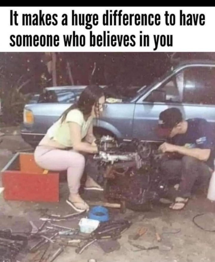 Ijeoma__1's tweet image. After he is done fixing the car..

You will be the first person he will run over!
#Nevertrust