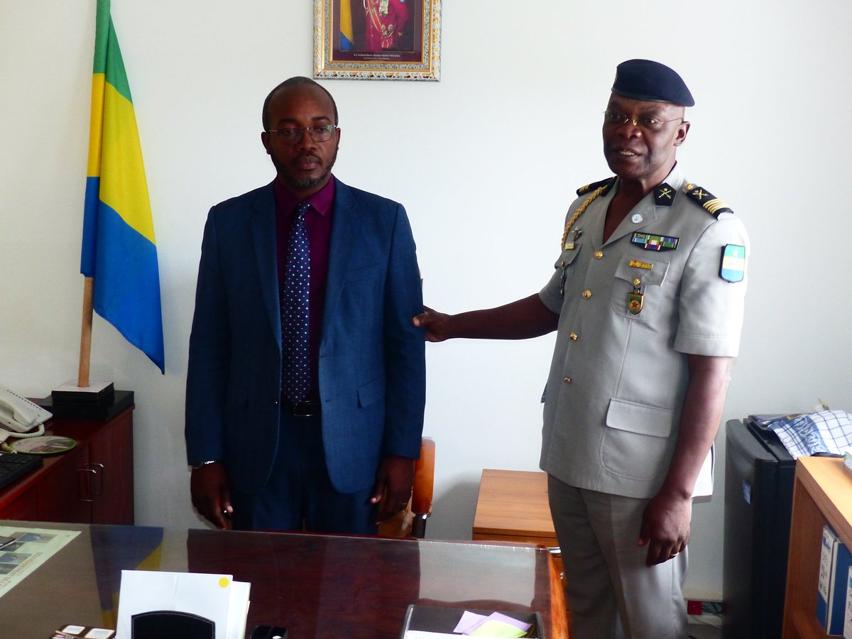 Nouvelle équipe managériale au sein de L'AEAFFB, objectif principal, redonner à l'agence ses lettres de noblesse. Nous remercions le Ministre des Eaux et Forêts et S.E <a href="/oliguinguema/">Brice Clotaire Oligui Nguema</a> pour la confiance mise sur nos personnes. <a href="/PresidenceGA/">Présidence de la République Gabonaise</a> <a href="/ForetmerGOUVGA/">Ministère des Eaux et Forêts</a> <a href="/PrimatureGA/">Vice-présidence du Gouvernement Gabonais</a>