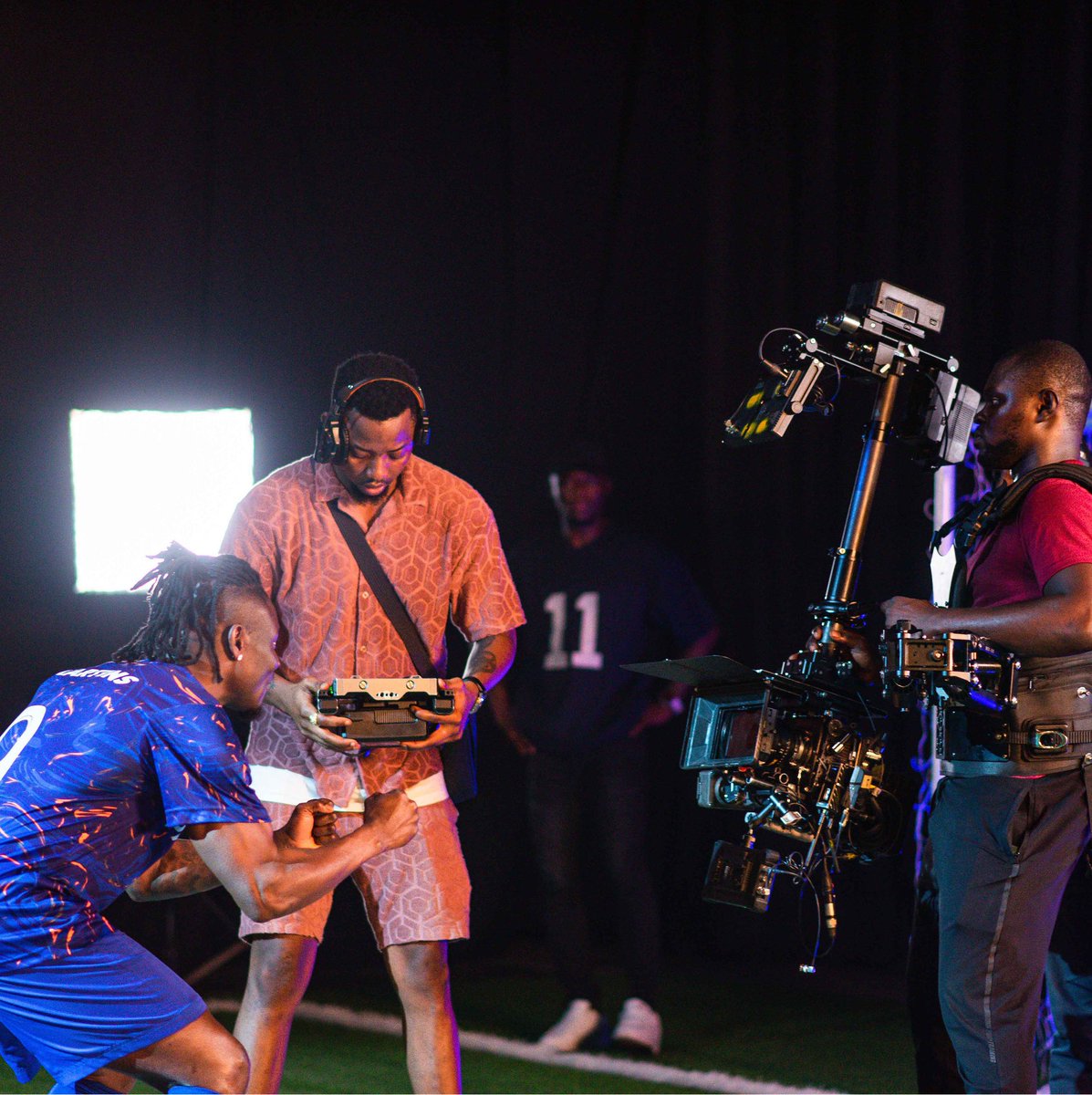 paripesa's tweet image. 🔥 Wow! 📸 We share photos from the backstage
💣We are preparing the coolest content starring Obafemi!
💪 Subscribe and don't miss it!

#PariPesa #martins