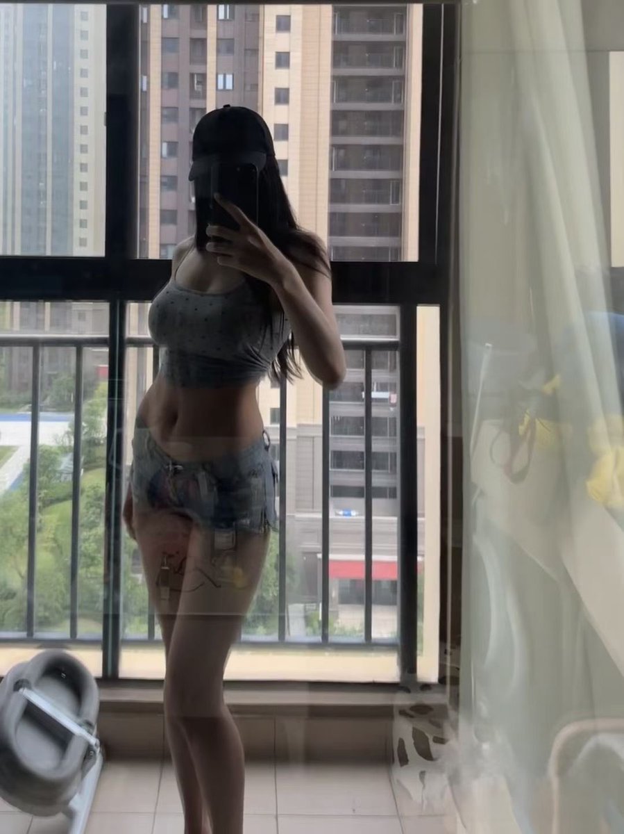 动物是流血的时候发情，流血的时候特需要交配也最适合交配，可我怎么和动物一样，下面流血的时候明明剧烈得想强奸男人，可是偏偏用不了，气人。 https://t.co/HJMrSWUPRF