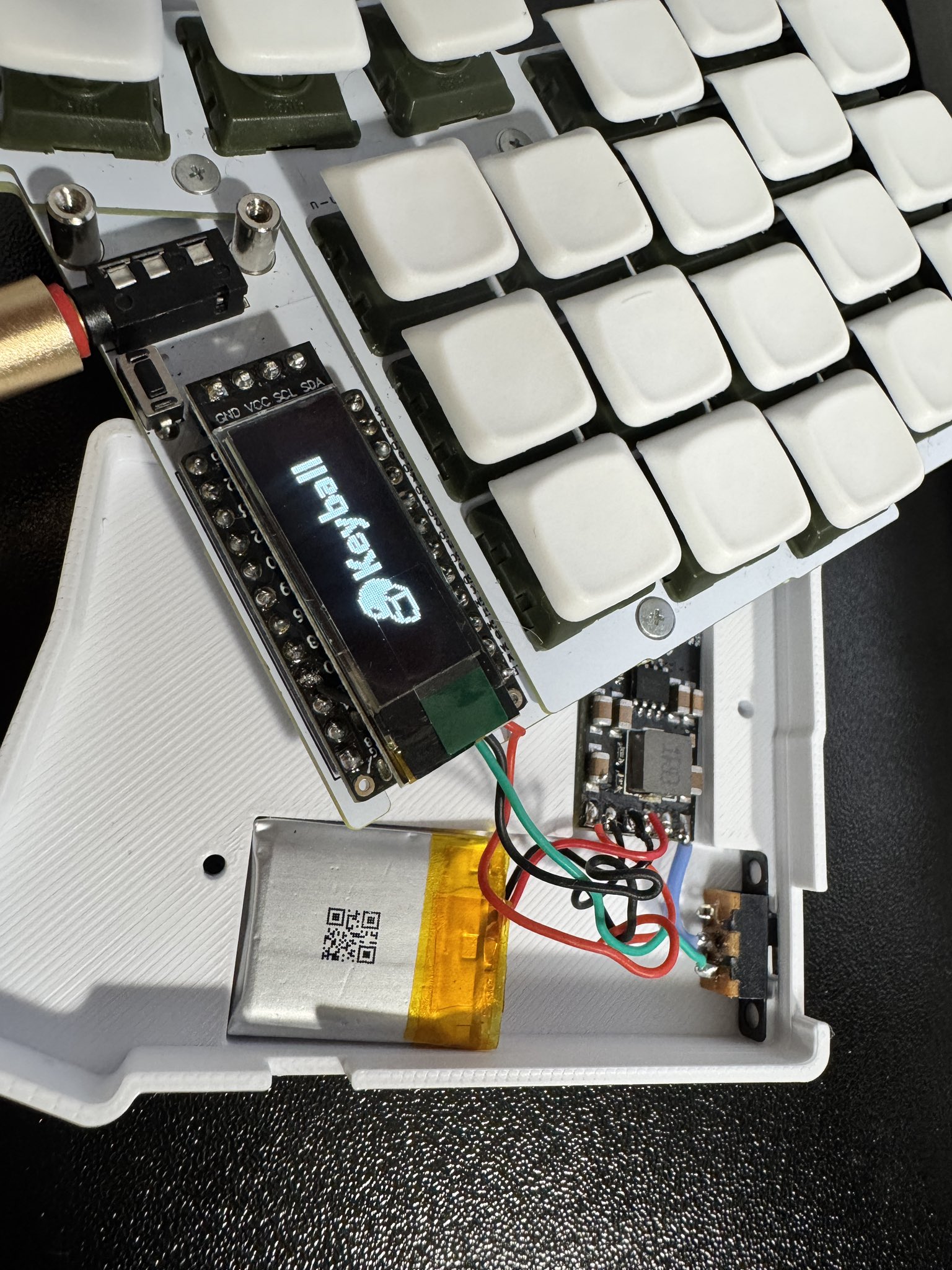 いち 狭ピッチ版無線Keyball いち 狭ピッチ版無線Keyball Keyball44をBMPで無線化した話