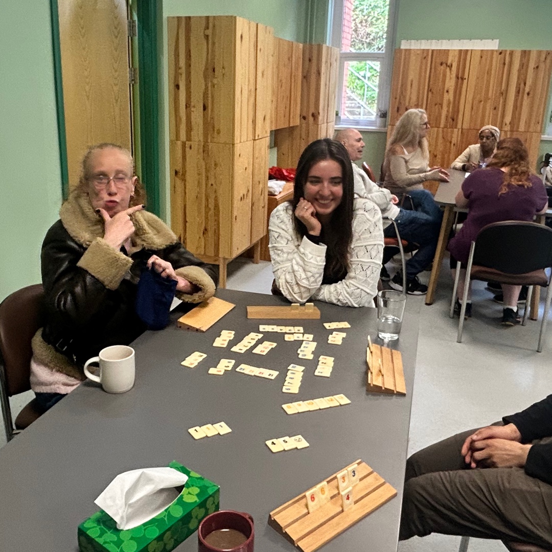 HeadwayCardiff's tweet image. Next up: Amelia! 👋
Amelia has also joined our team this September as a Volunteer Support Worker while pursuing her BSc Psychology degree at Cardiff University 📘✏️

Welcome to the team, Amelia! 🥳💙

#MeetTheTeam #PsychologyStudent #SupportWorker #CardiffUniversity