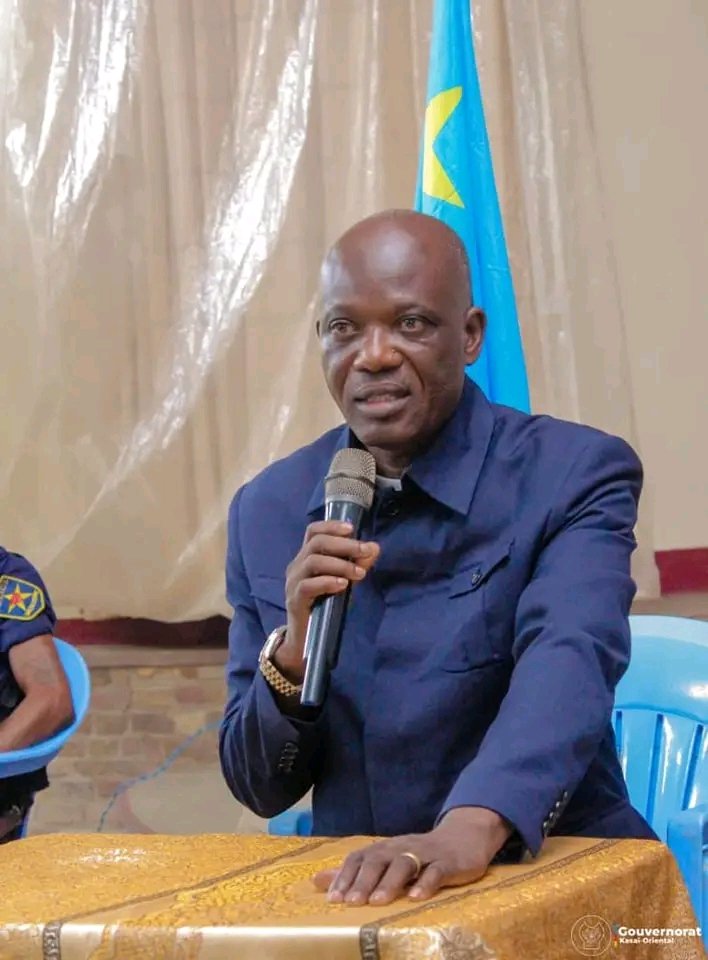 Augustin KAYEMBA MULEMENA clôture l'atelier des Magistrats civils et militaires sur l'éthique et la déontologie professionnelle

MBUJIMAYI, LE 08.10.2024|#CELCOM-PROGOU.

Le Gouverneur intérimaire, Augustin KAYEMBA MULEMENA, a procédé ce mardi 08 octobre 2024, dans la salle des