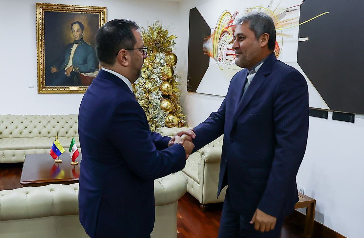 EmbaVEespana's tweet image. Venezuela e Irán ratifican causa compartida en apoyo a pueblos de Medio Oriente @CancilleriaVE @yvangil  🇻🇪🇮🇷mppre.gob.ve/publicacion/31…