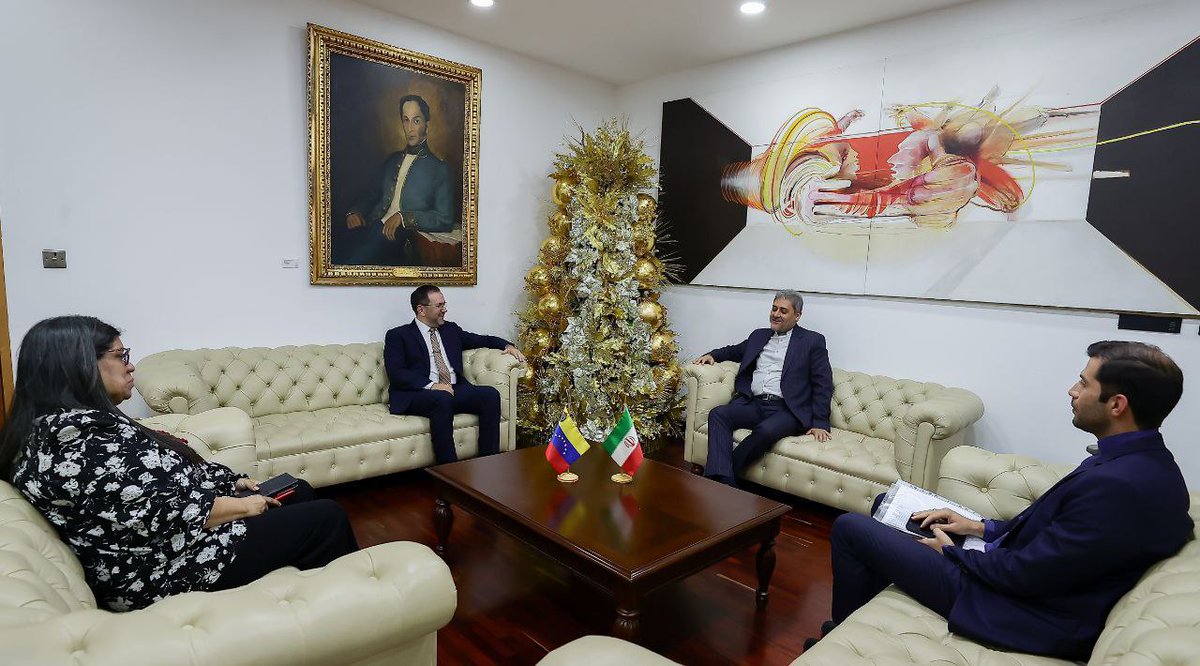 EmbaVEespana's tweet image. Venezuela e Irán ratifican causa compartida en apoyo a pueblos de Medio Oriente @CancilleriaVE @yvangil  🇻🇪🇮🇷mppre.gob.ve/publicacion/31…