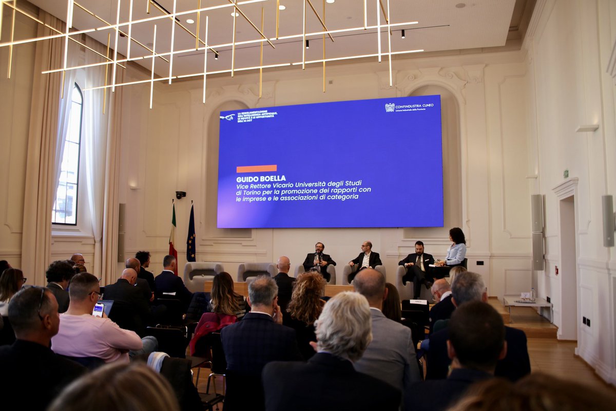 Guido Boella, vicerettore Università Torino: «Guardiamo a un quadro più complessivo, agli aspetti di marketing e retorica per capire dove vogliamo andare»
#aiact #ia #ai #confinduatriacuneo